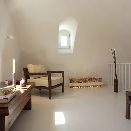 Blackrock Villa Akrotiri (Santorini)